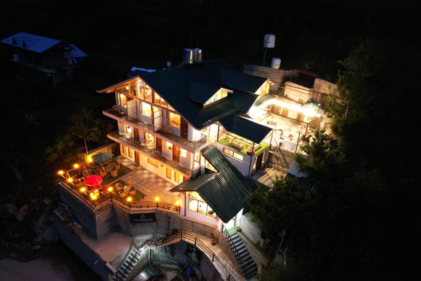 Trimounts-A Boutique Hotel & Wellnes Center In Tirthan Valley Banjār Exterior foto